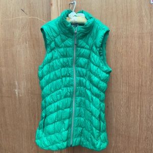 athleta kelly green lightweight down vest